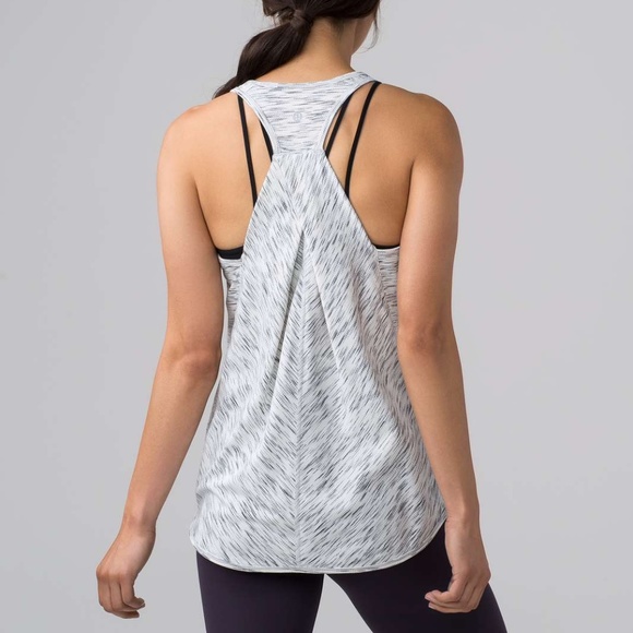 lululemon athletica Tops - LULULEMON ESSENTIALS TANK TOP SIZE 6 TIGER SPACE DYE GRAY WHITE DYE 1ST RELEASE